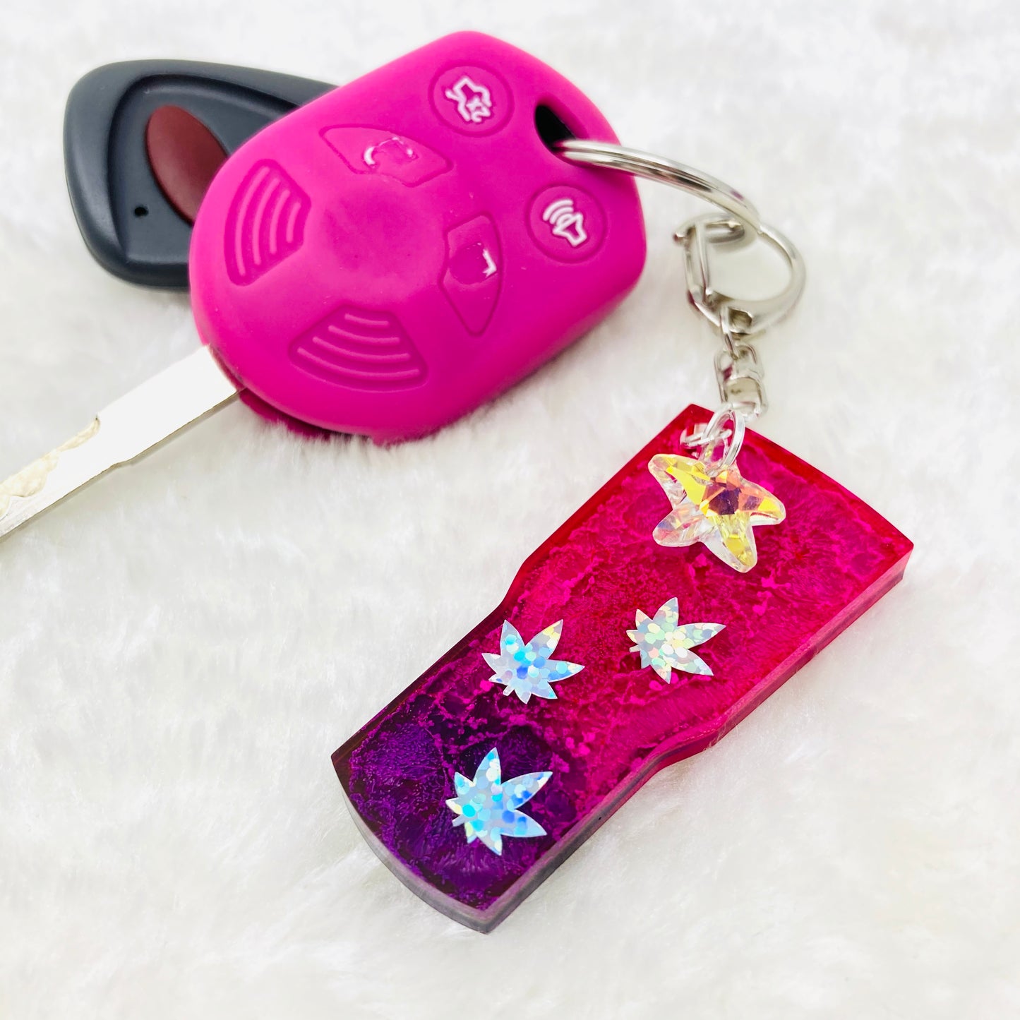 **Free with any purchase over $60** MISFIT Resin and handmade confetti keychains - limit 1 per customer